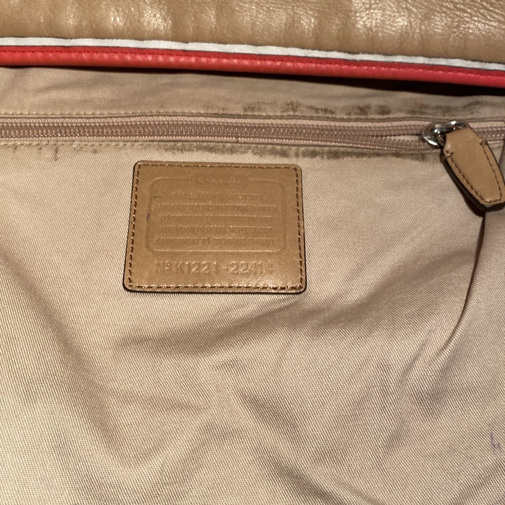 Coach Legacy Duffle - Taupe and Coral, two-way strap (22414) Large - Picture 14 of 16